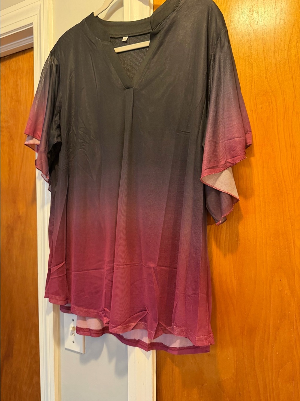 Women's Ombre V-Neck Flutter Sleeve Blouse — Black to Berry